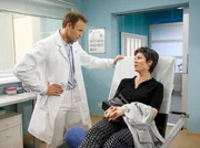 ARD/MDR IN ALLER FREUNDSCHAFT FOLGE 665, "Mein Leben", am Dienstag (04.11.14) um 21:00 Uhr im ERSTEN. Elena Eichhorn (Cheryl Shepard) ist nach ihrem schweren Autounfall wieder genesen. Bei ihrer Abschlussuntersuchung fragt Martin Stein (Bernhard Bettermann) sie, wie es jetzt f&uuml;r sie weitergeht. Elena hat vor, wieder nach Australien zu gehen, schon &uuml;bermorgen geht ihr Flug.