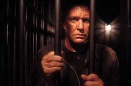 Sniper Thomas Beckett (Tom Berenger) wird von der NSA angeheuert, um einen Terroristen in Vietnam ausschaltet.
