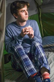 Dr. Shaun Murphy (Freddie Highmore) Dr. Shaun Murphy (Freddie Highmore)