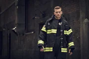 Oliver Stark (Evan ‚Buck‘ Buckley). Oliver Stark (Evan ‚Buck‘ Buckley).