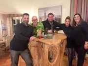 V.l.: Daniel, Ulli, Frank, Sibel, Gastgeberin Andrea