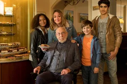 Afia (Latisha Kohrs), Trixi Kuntze (Alwara H&ouml;fels), Olaf Hintz (Dieter Hallervorden), Sean (Lior Kudrjawizki), Murat (Julius Gabriel G&ouml;ze)