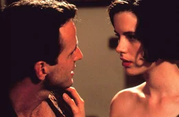 Aidan Quinn als David Ash, Kate Beckinsale als Christina Mariell