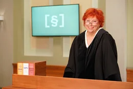 Richterin Barbara Salesch  +++ Die Verwendung des sendungsbezogenen Materials ist nur mit dem Hinweis und Verlinkung auf RTL+ gestattet. +++
