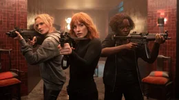 The 355 Internationale Agentinnen auf gemeinsamer Mission: Diane Kruger als Marie Schmidt, Jessica Chastain als Mace Brown, Lupita Nyong&rsquo;o als Khadijah Adiyeme  Copyright: SRF/2020 UNIVERSAL STUDIOS