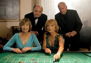 Pech im Spiel...: Vera (Uschi Glas, vorne re.), Robert (Peter Bongartz, re.), Amelie (Gila von Weitershausen) und Bruno (Karl Fischer).