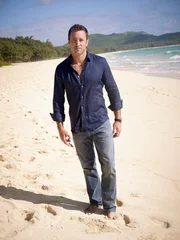 Alex O'Loughlin als Steve McGarrett.