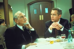 Professor Michael Armstrong (Paul Newman, r.) hofft &uuml;ber den Wissenschaftler Professor Lindt (Ludwig Donath, l.) an eine Wichtige Formel gelangen zu k&ouml;nnen ...