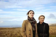 L-R: Rachel Bailey(Suranne Jones), Janet Scott (Lesley Sharp)