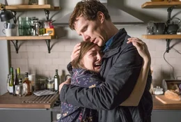 Julie Lewis (KELLY MACDONALD), Stephen Lewis (BENEDICT CUMBERBATCH)