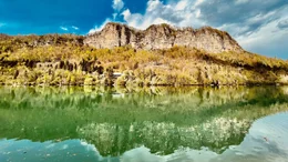 Aufgestaute Drau bei Ferlach.