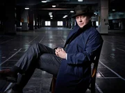 Raymond "Red" Reddington (James Spader)