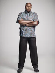 Lou Grover (Chi McBride).