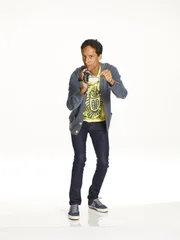 (2. Staffel) - Mit in der Lerngruppe: der etwas schr&auml;ge Abed Nadir (Danny Pudi) ...