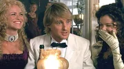 Der charmante Roy (Owen Wilson) ist st&auml;ndig umringt von h&uuml;bschen Damen..