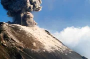 Einer der &uuml;ber hundert Vulkane in Ecuador ist der explosive Tungurahua.