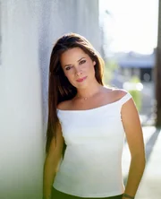 (6. Staffel) - Gemeinsam mit Pheobe und Paige k&auml;mpft Piper (Holly Marie Combs) gegen das stets pr&auml;sente B&ouml;se ...
