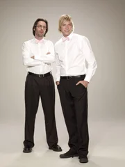 (1. Staffel) Roman DeBeers (Martin Starr, l.); Kyle Bradway (Ryan Hansen, r.)