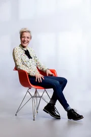 Moderatorin Seraphina Kalze und ihr Team stillen regelm&auml;&szlig;ig den Wissendurst der Zuschauer. Unterhaltsam, lebensnah und verst&auml;ndlich.