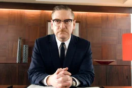 Will den Piratensender unbedingt verbieten: Regierungsminister Dormandy (Kenneth Branagh) ...