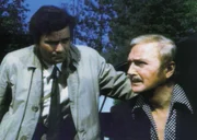 Der gerissene Riley Greenleaf (Jack Cassidy, re.) scheint ein hundertprozentiges Alibi zu haben. Doch da hat er seine Rechnung ohne Lt. Columbo (Peter Falk) gemacht...