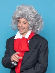 Tobias Krell alias Checker Tobi im Beethoven-Kostüm. Er ist neuer Juror bei "Beethoven bewegt BR-KLASSIK". Tobias Krell alias Checker Tobi im Beethoven-Kostüm. Er ist neuer Juror bei "Beethoven bewegt BR-KLASSIK".