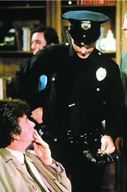 Peter Falk (Insp. Columbo).