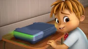 Sieht fast so aus, als würde Theodore den Amor für seine Mitschüler spielen. Doch das kann auch ganz schön nach hinten losgehen. +++ Sieht fast so aus, als würde Theodore den Amor für seine Mitschüler spielen. Doch das kann auch ganz schön nach hinten losgehen. +++