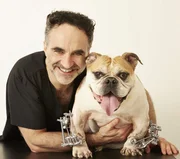Ein wahrer Meister seines Fachs: Noel Fitzpatrick und sein Team helfen todgeweihten Tieren mit modernsten Techniken zur&uuml;ck ins Leben ...