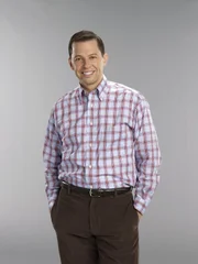 (9. Staffel) - Sein Leben ist alles andere als perfekt: Alan Harper (Jon Cryer) ...