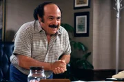 George Shapiro (Danny DeVito)