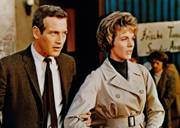 Sarah Sherman (Julie Andrews, r.) muss erkennen, dass ihr Verlobter Professor Michael Armstrong (Paul Newman, l.) ein Doppelleben f&uuml;hrt ...