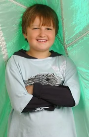 Jake Harper ist ein unterdurchschnittlicher, unmotivierter Sch&uuml;ler, der sich mehr f&uuml;r Essen und Fernsehen interessiert.