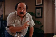 George Shapiro (Danny DeVito)