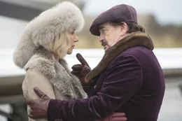 Victoria (Helen Mirren), Ivan (Brian Cox).