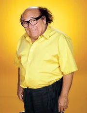 Danny DeVito als Frank Reynolds