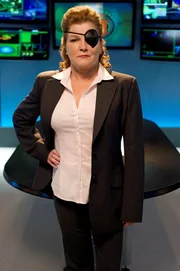 Kove (Kate Mulgrew).