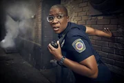 (2. Staffel) - Henrietta "Hen" Wilson (Aisha Hinds)