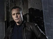 Hank Voight (Jason Beghe)