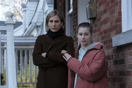 L-R: Mel Carver (Jen Landon), Brook Carver (Tara Redmond van Rees)