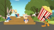 v.li.: Bugs Bunny, Lola Bunny, Porky Pig, Daffy Duck