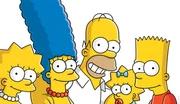 (28. Staffel) - Die Simpsons sind eine nicht allt&auml;gliche Familie: Maggie (2.v.r.), Marge (2.v.l.), Lisa (l.), Homer (M.) und Bart (r.) ...