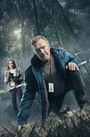 Der Polizist und die Journalistin: Kommissar Wisting (Sven Nordin) und Tochter Line (Thea Green Lundberg) auf der Spur des Serienm&ouml;rders.