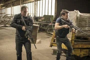 Gelingt es Hank Voight (Jason Beghe, l.) und Antonio Dawson (Jon Seda), den Killer eines Kindes dingfest zu machen?