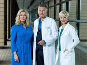 von links: Sarah Marquardt (Alexa Maria Surholt), Dr. Roland Heilmann (Thomas R&uuml;hmann), Dr. Kathrin Globisch (Andrea Kathrin Loewig)