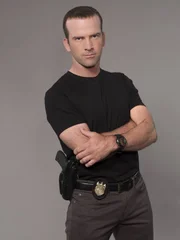Special Agent Lasalle (Lucas Black) ...