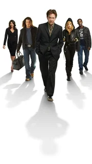 2. Staffel: Das Leverage-Team (v.l.): Sophie Devereaux (Gina Bellman), Eliot Spencer (Christian Kane), Nate Ford (Timothy Hutton), Parker (Beth Riesgraf) und Alec Hardison (Aldis Hodge).