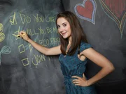 (2. Staffel) - Mitglied der schr&auml;gen Lerngruppe: Annie Edison (Alison Brie) ist eine junge Perfektionistin, die nach ihrer Pillensucht in der High School ihren Erfolgsweg fortsetzen will ...