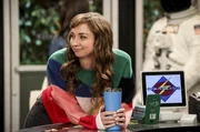 Denise (Lauren Lapkus)