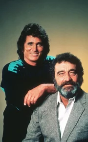 Zwischen dem Engel Jonathan (Michael Landon, l.) und dem ehemaligen Polizisten Mark Gordon (Victor French, r.) hat sich eine tiefe Freundschaft entwickelt. Zwischen dem Engel Jonathan (Michael Landon, l.) und dem ehemaligen Polizisten Mark Gordon (Victor French, r.) hat sich eine tiefe Freundschaft entwickelt.